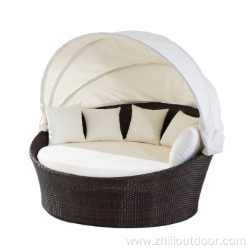 Modern Outdoor Daybed Poly Rattan Furniture Apple Daybed